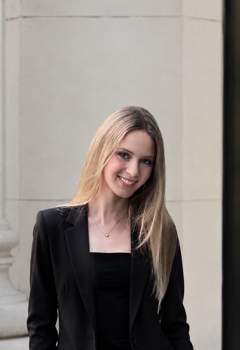 Lilou Francy Lavenant, Founder of Pages for the Future